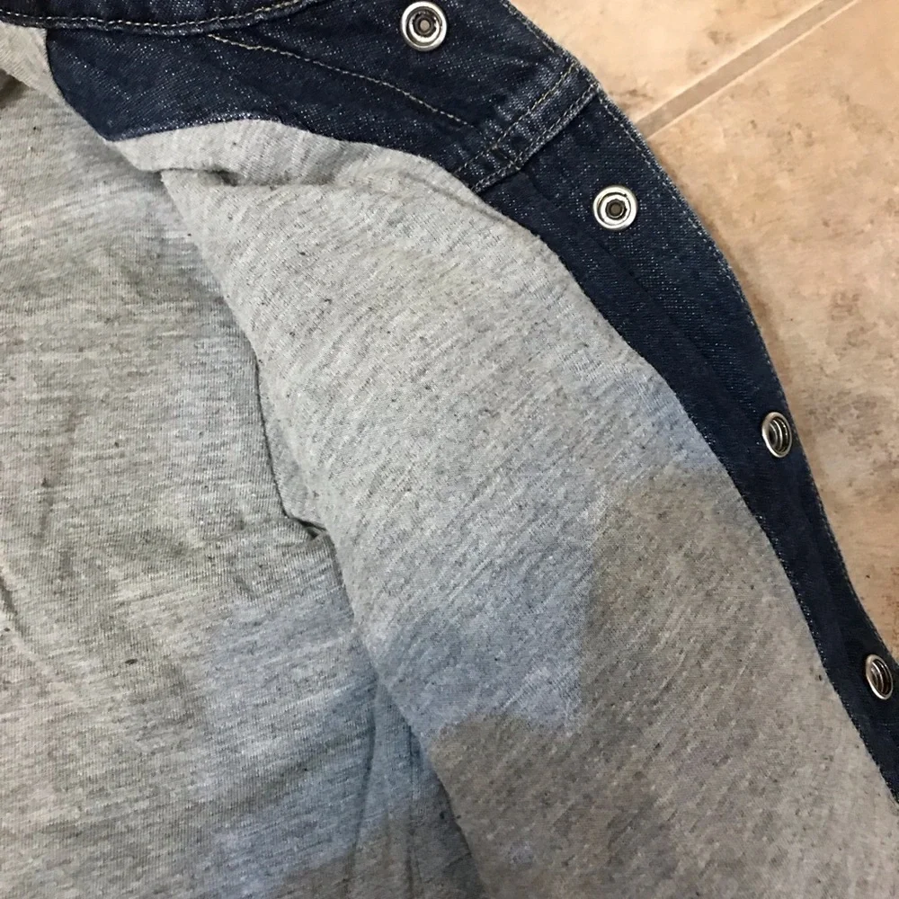 GAP 🐥baby distressed
